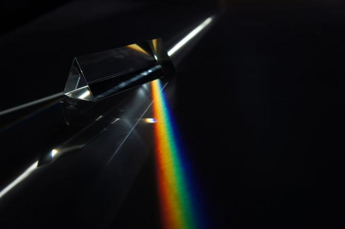 Nano-antennas assist in improving spatial resolution of terahertz microscopy