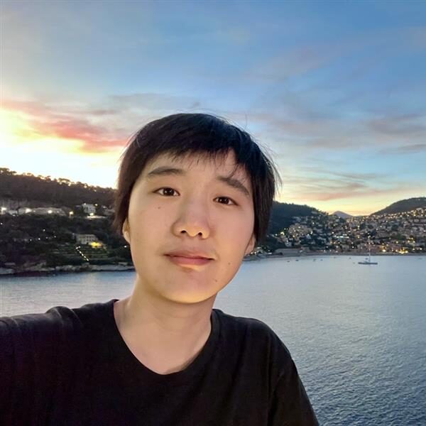 Jingyi Wu